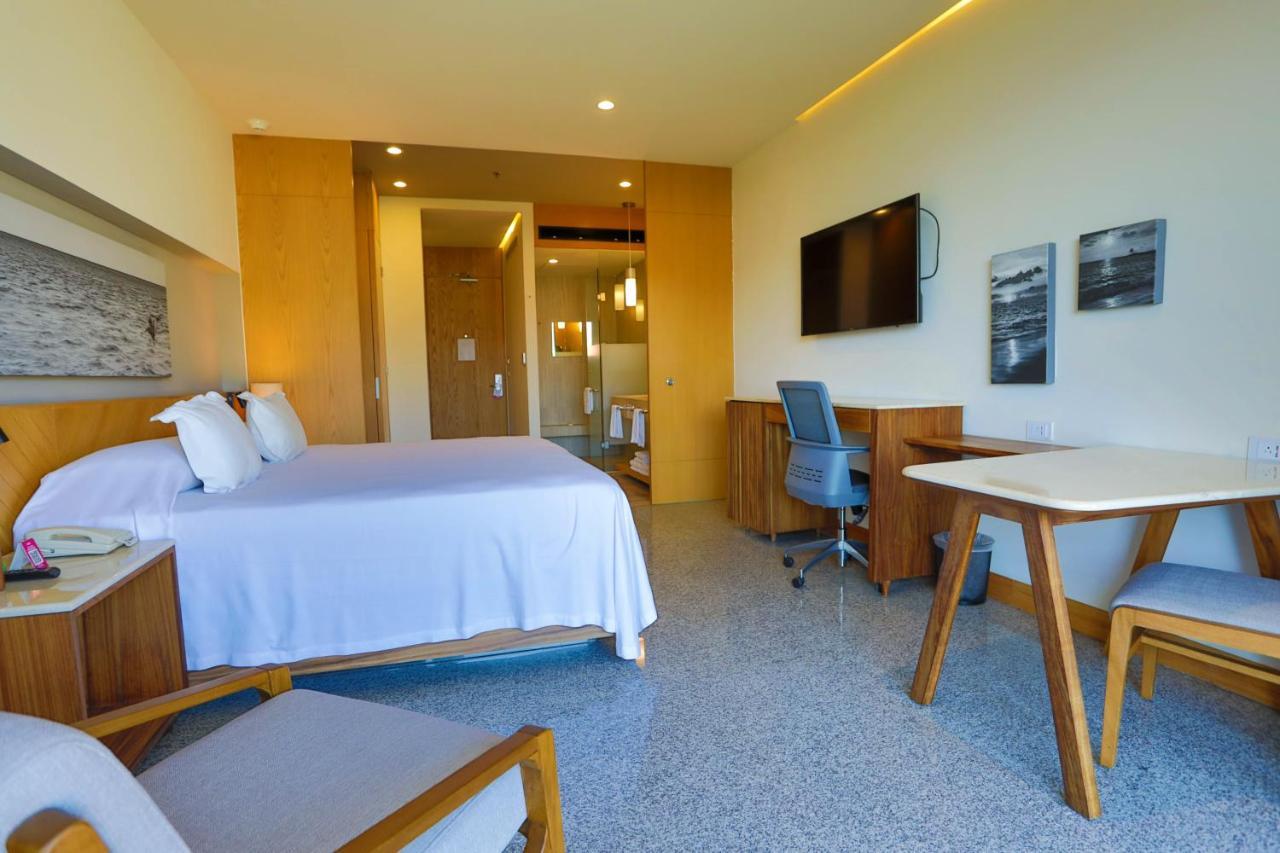 Hotel Mio Vallarta Unique & Different- Adults Only ปูแอร์โตบาญาร์ตา ภายนอก รูปภาพ